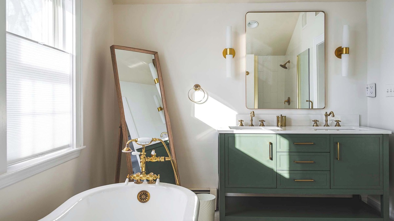 Photo of Bathroom in Beverly