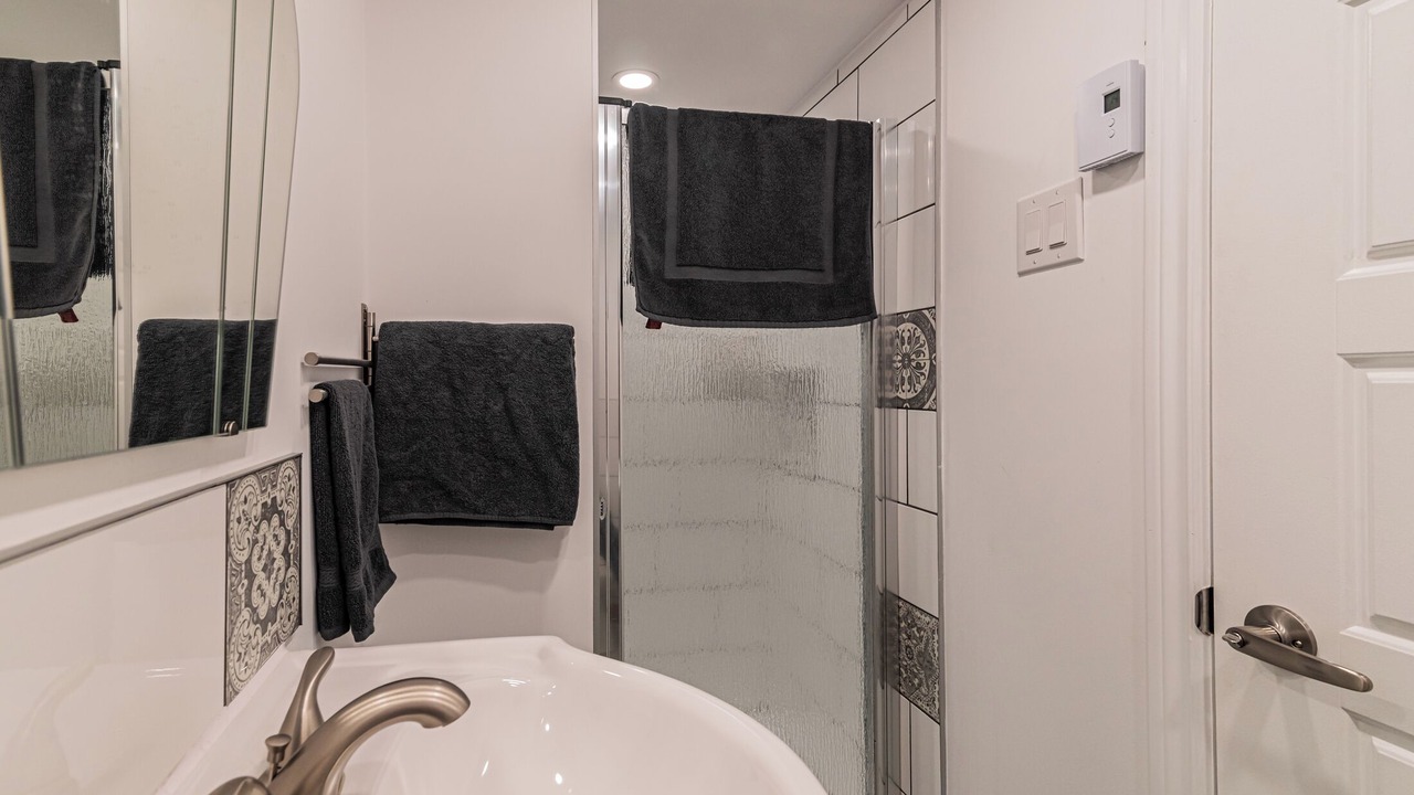 Photo of Bathroom in Cote-Saint-Paul