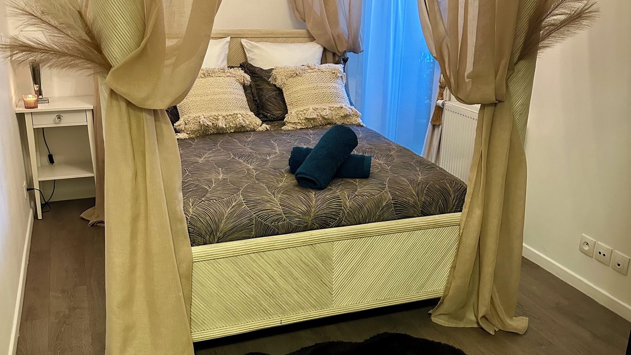 Photo of Bedroom in Le Plessis-Bouchard