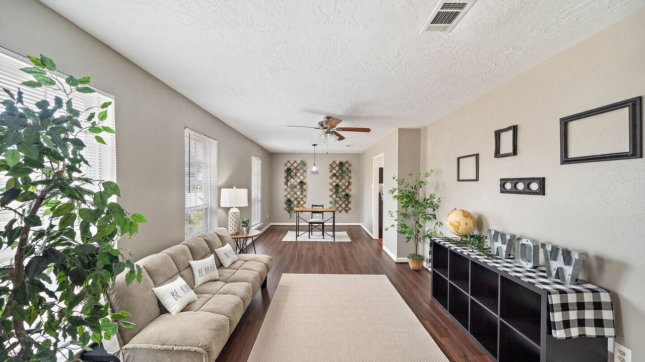Photo of Livingroom in Greater Fondren Southwest