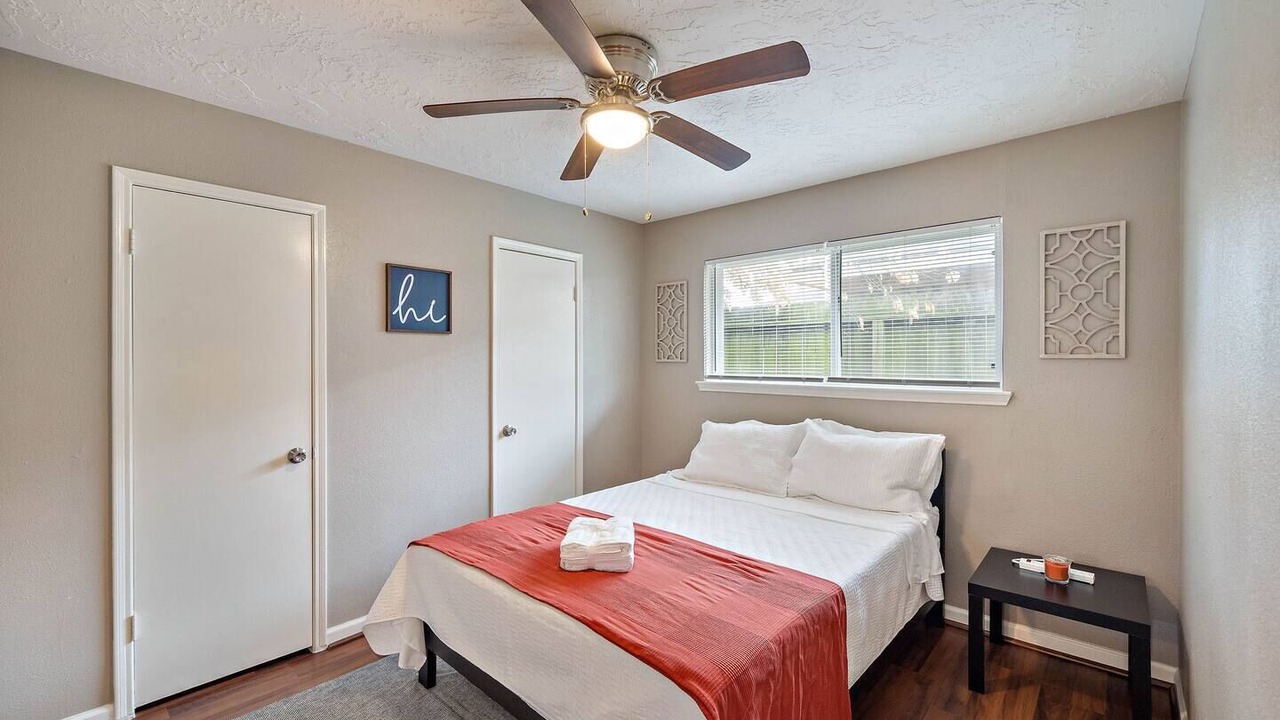 Photo of Bedroom in Greater Fondren Southwest