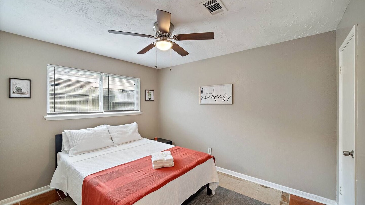 Photo of Bedroom in Greater Fondren Southwest