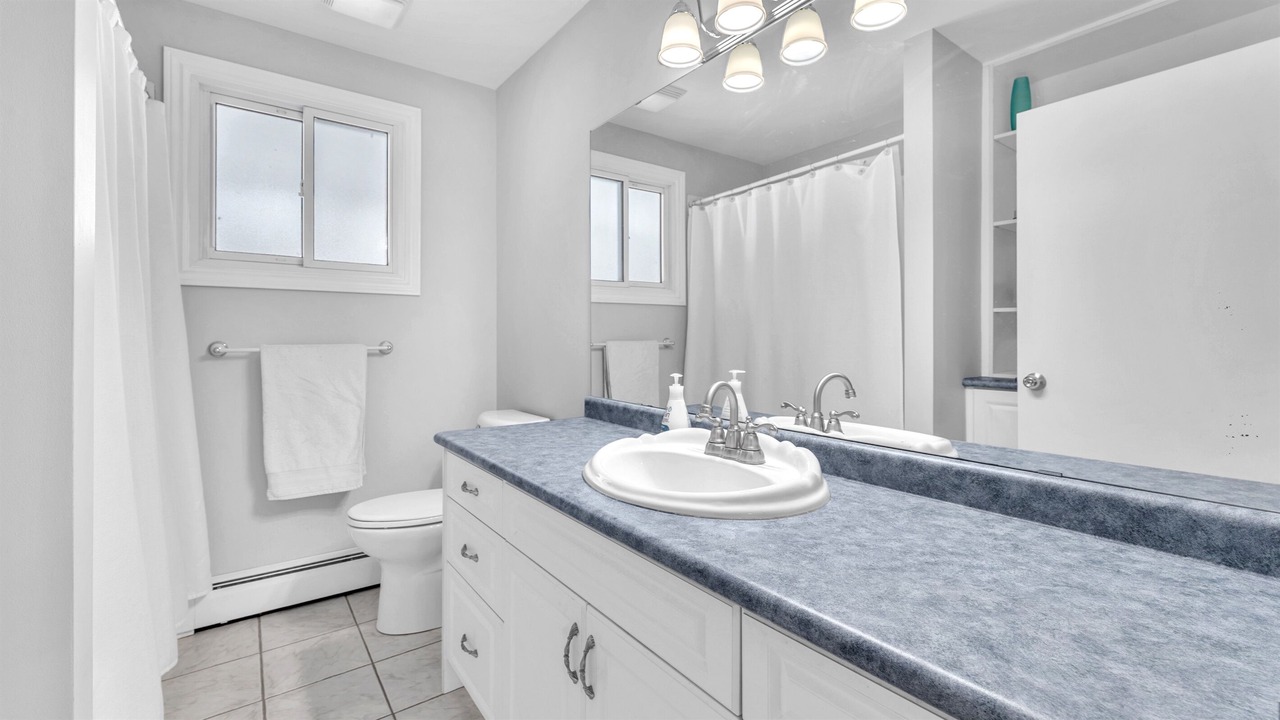 Photo of Bathroom in Grand Bend