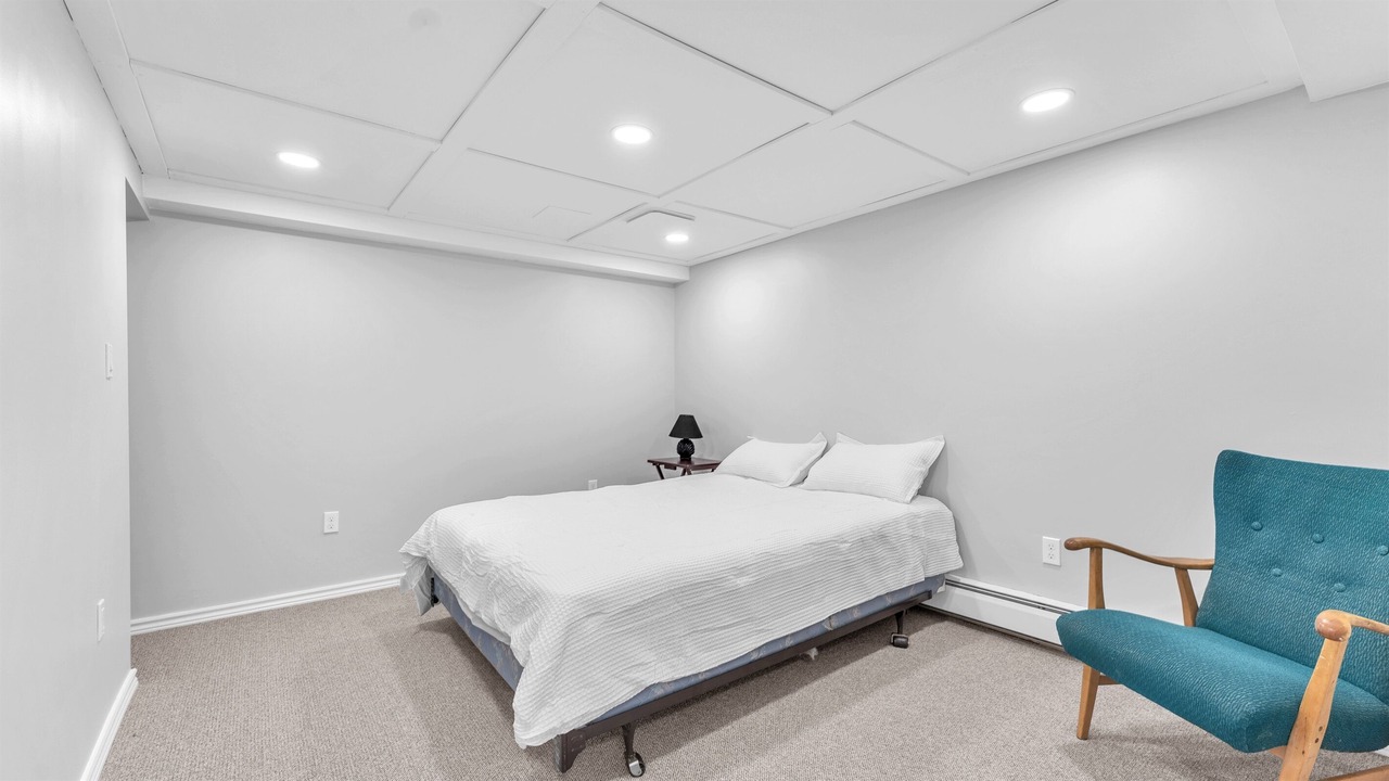 Photo of Bedroom in Grand Bend