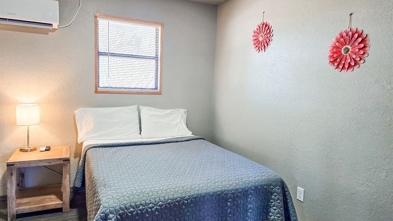 Photo of Bedroom in Checotah