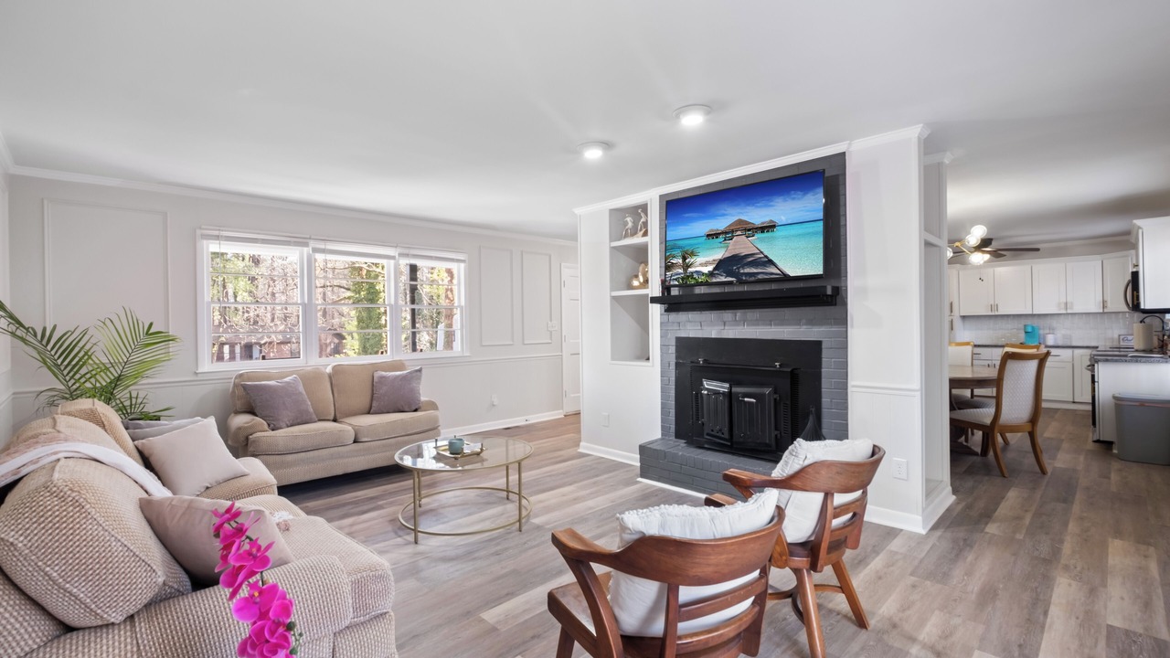 Photo of Livingroom in Garner