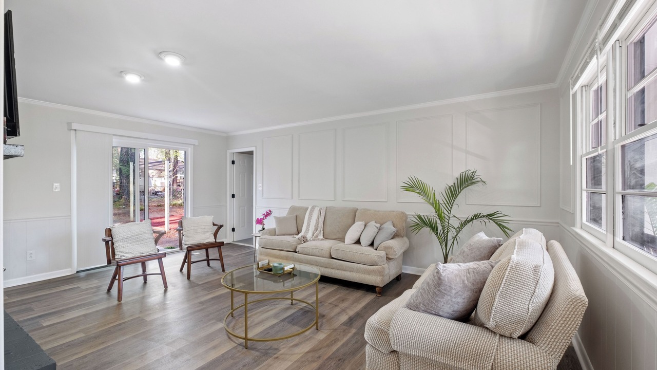 Photo of Livingroom in Garner