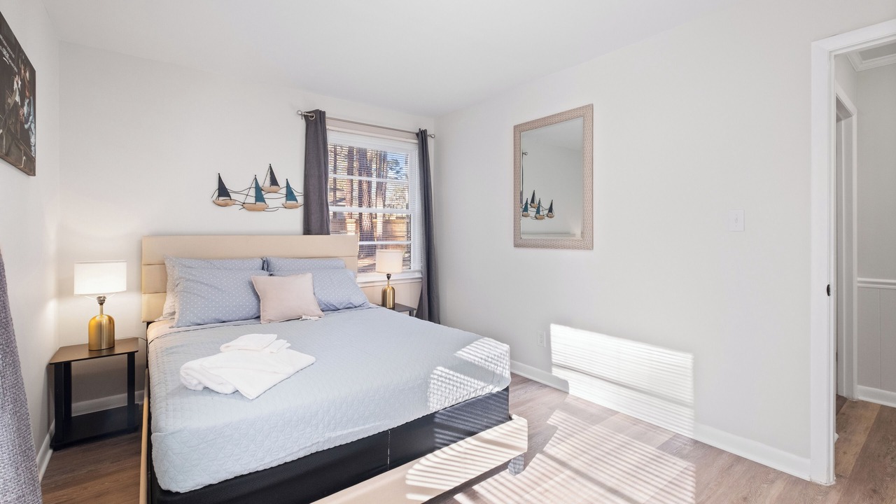 Photo of Bedroom in Garner