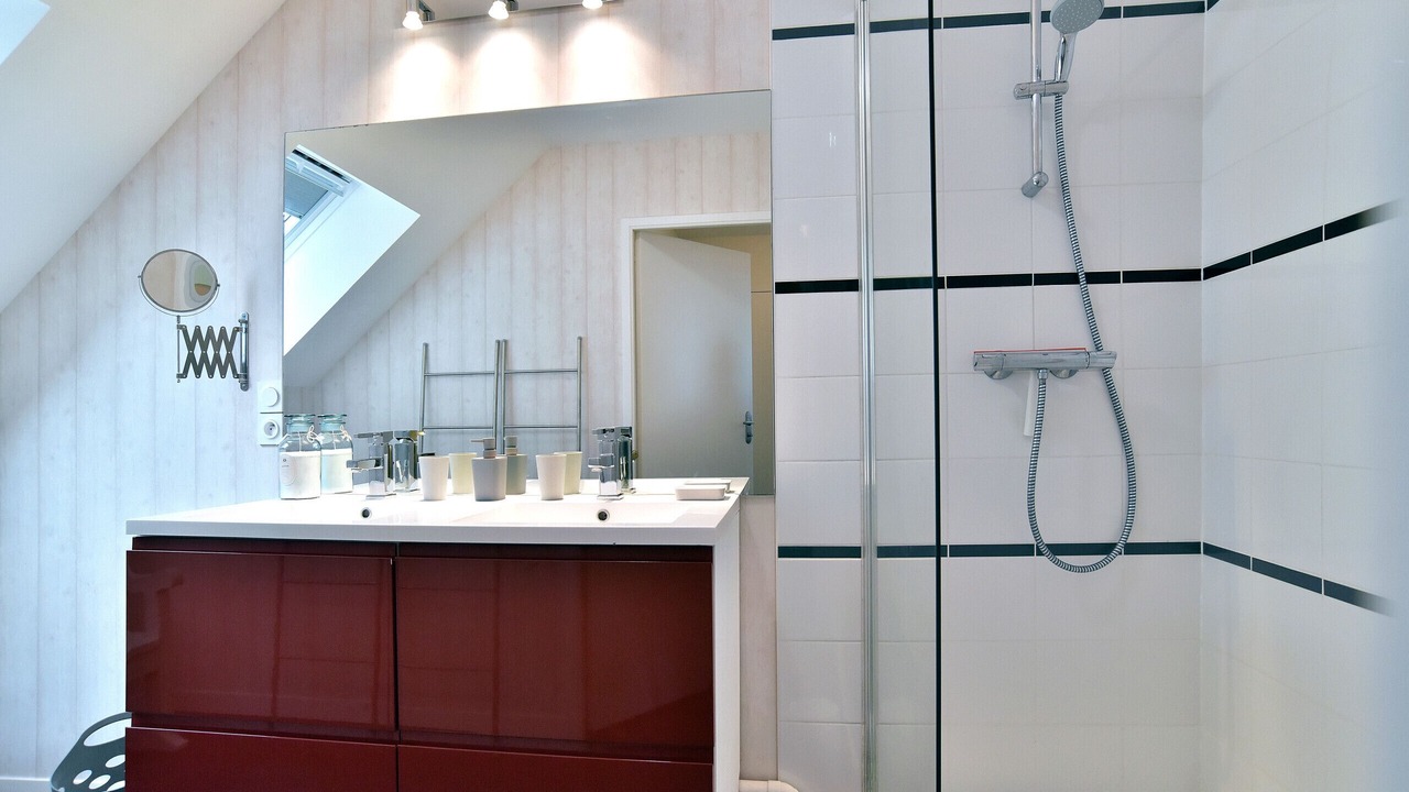 Photo of Bathroom in Saint-Ideuc