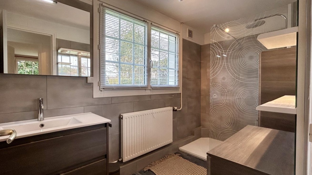 Photo of Bathroom in Pende