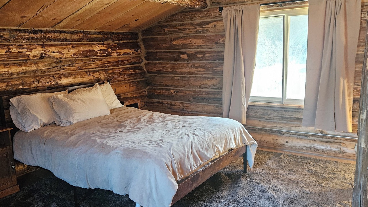Photo of Bedroom in Laurier
