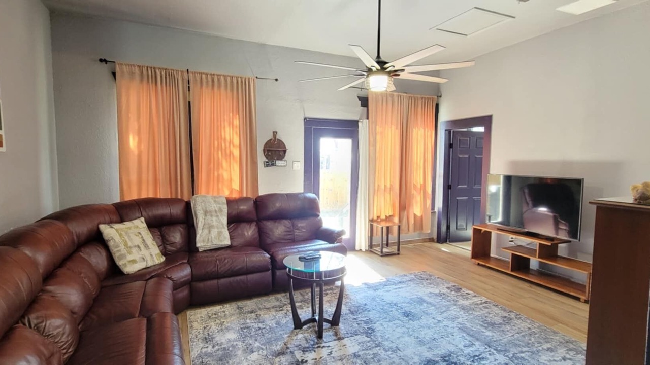 Photo of Livingroom in Denver Heights