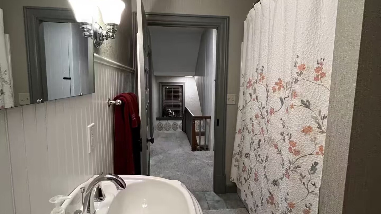 Photo of Bathroom in Zelienople