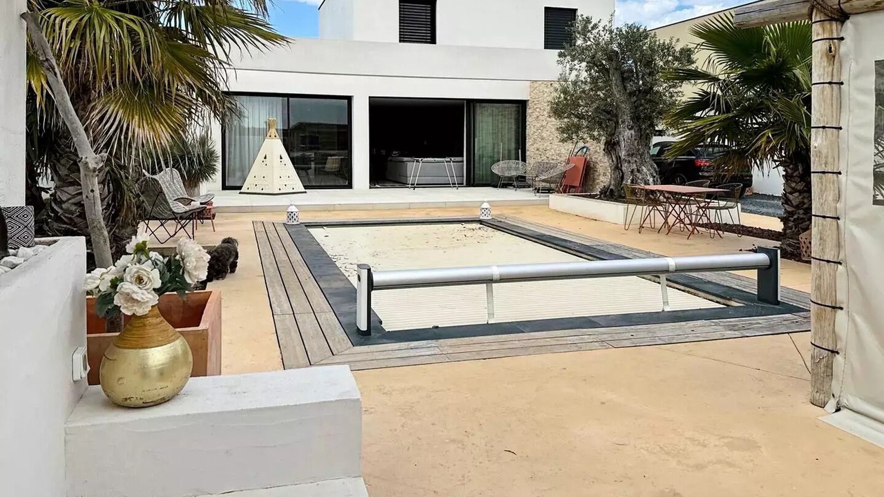 Photo of Patio Balcony in Saint-Laurent-d'Aigouze