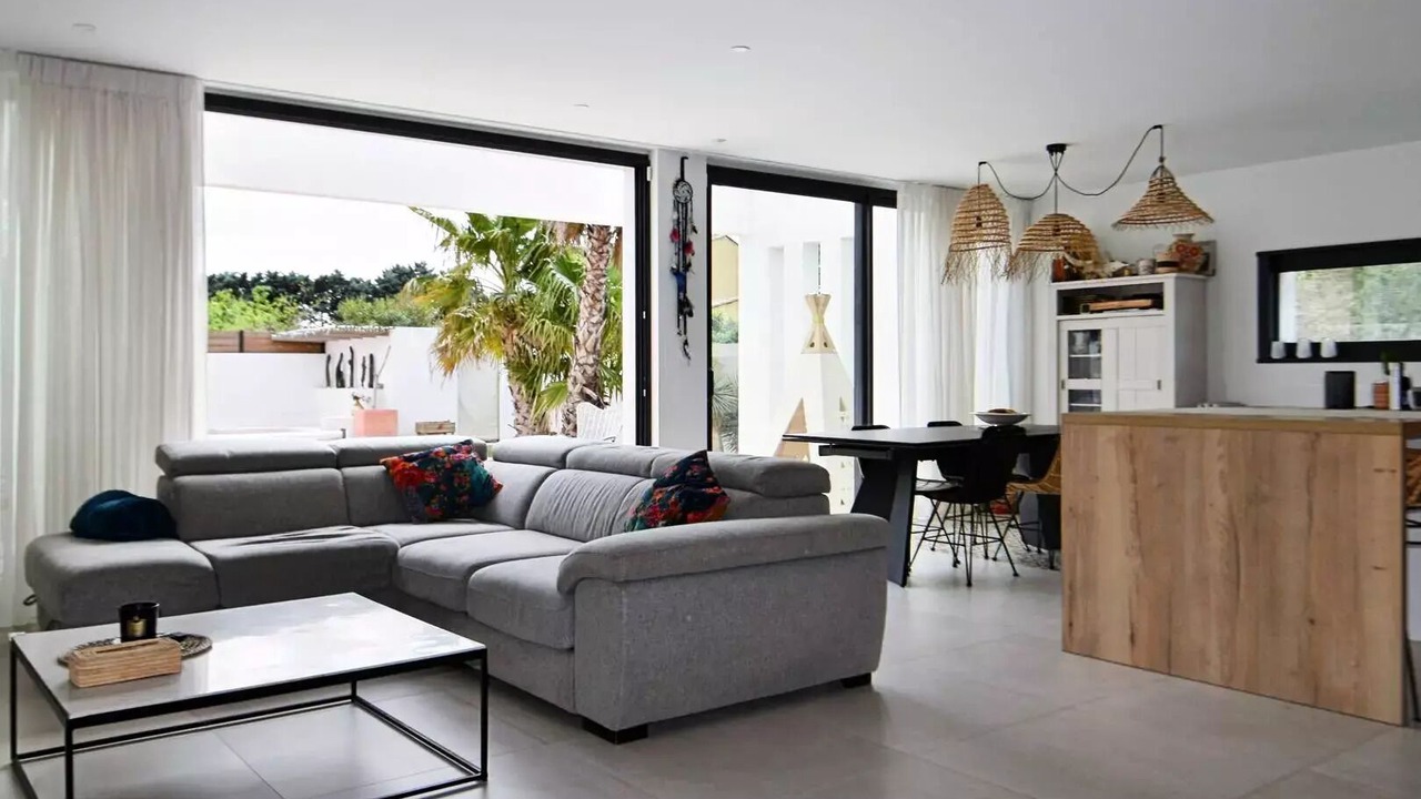 Photo of Livingroom in Saint-Laurent-d'Aigouze