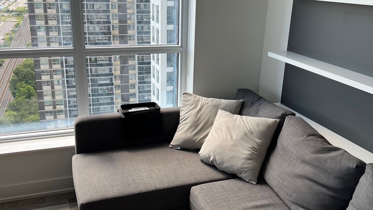Photo of Livingroom in Six Points