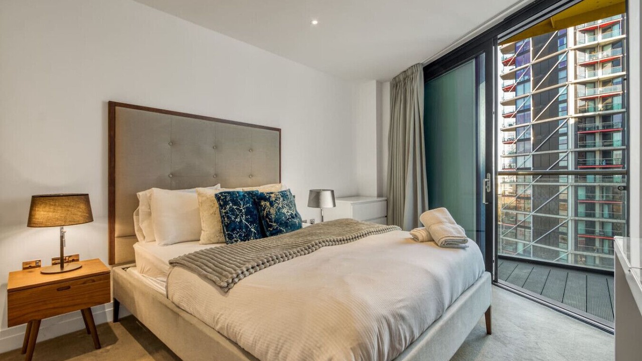 Photo of Bedroom in Vauxhall