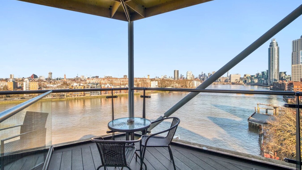 Photo of Outdoor in Vauxhall