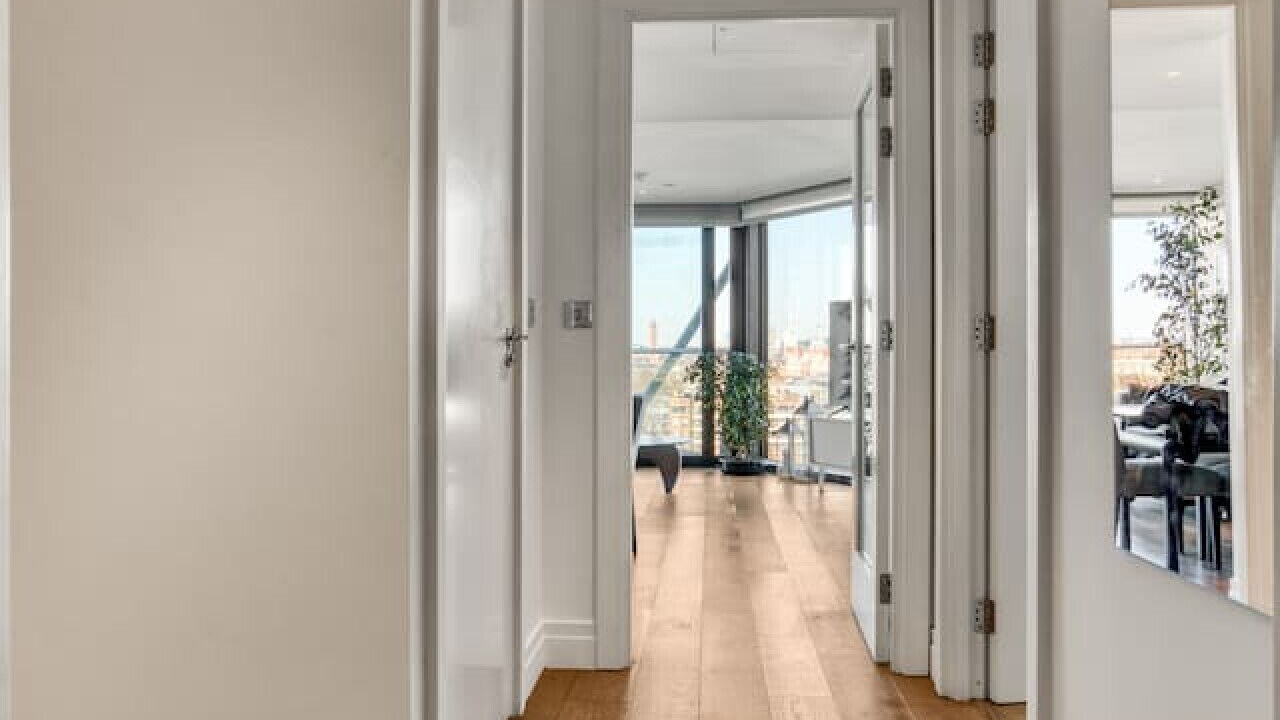 Photo of Others in Vauxhall