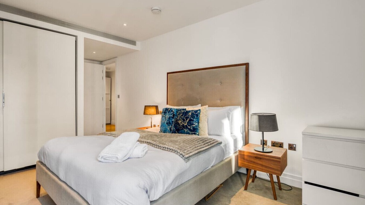 Photo of Bedroom in Vauxhall