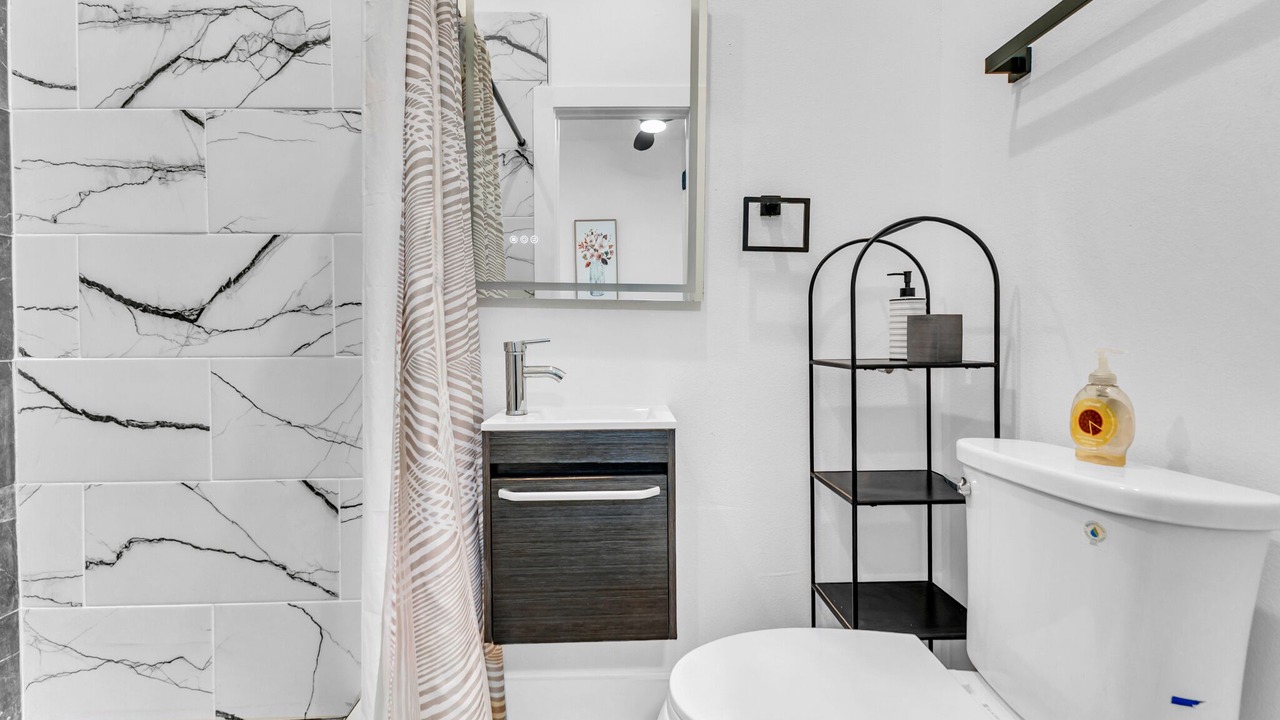 Photo of Bathroom in Cedar Crest