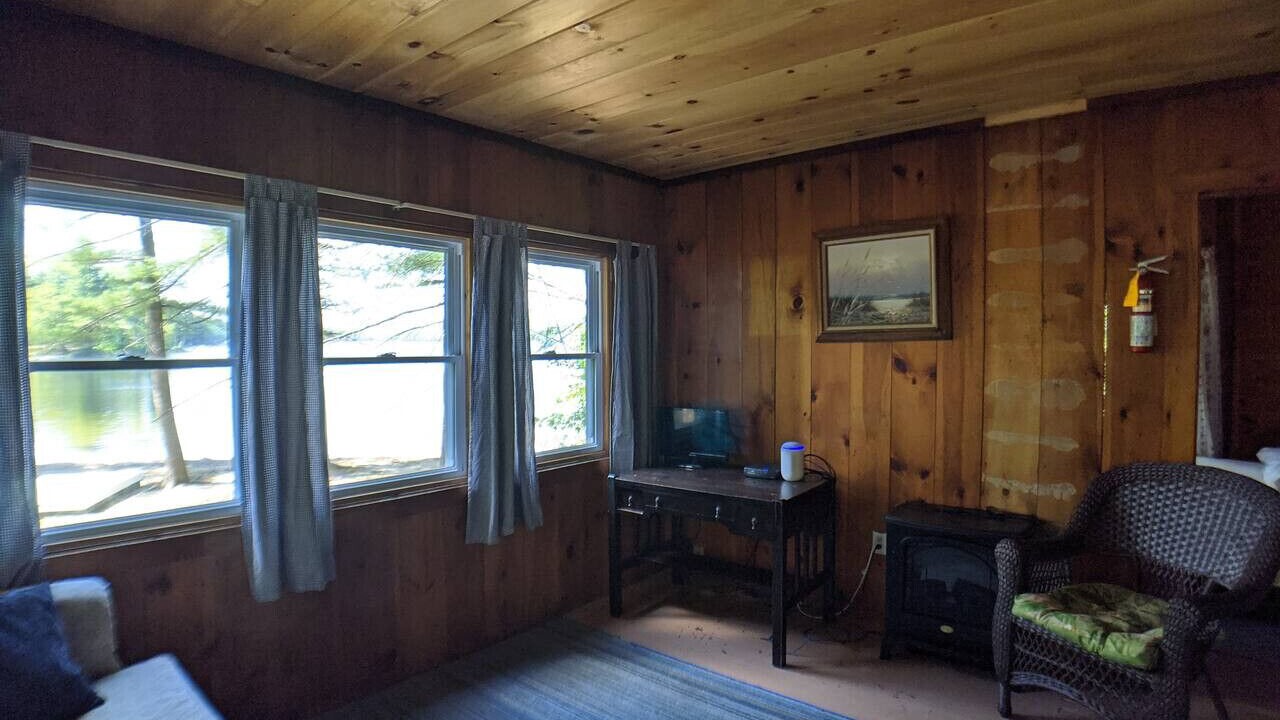 Photo of Bedroom in Raymond