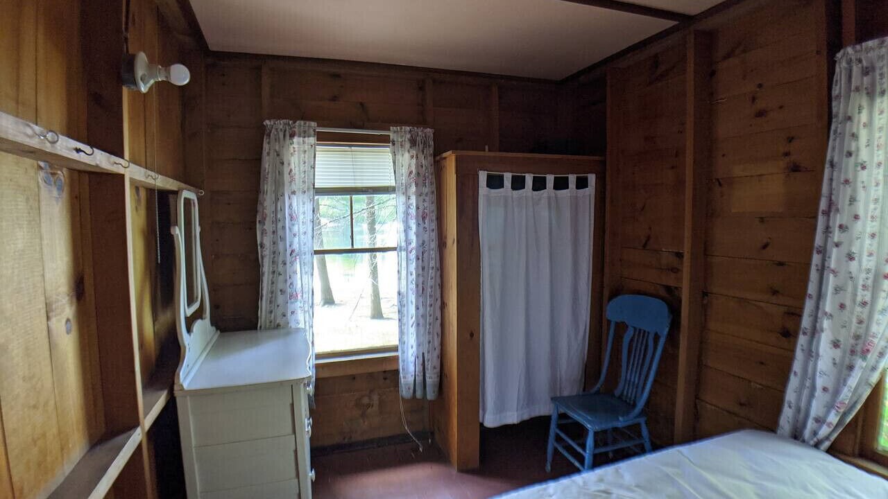 Photo of Bedroom in Raymond