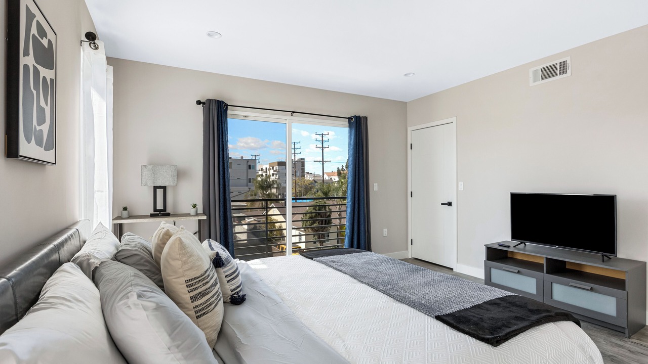 Photo of Bedroom in Wilshire