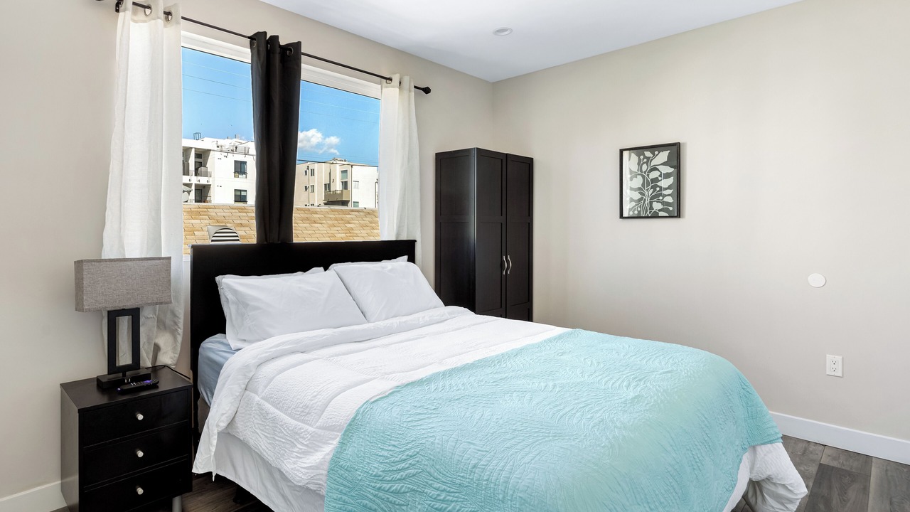 Photo of Bedroom in Wilshire