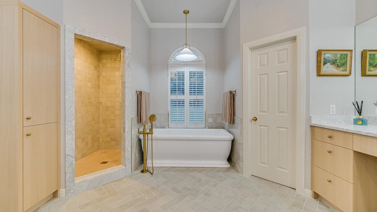 Photo of Bathroom in Davenport Ranch West