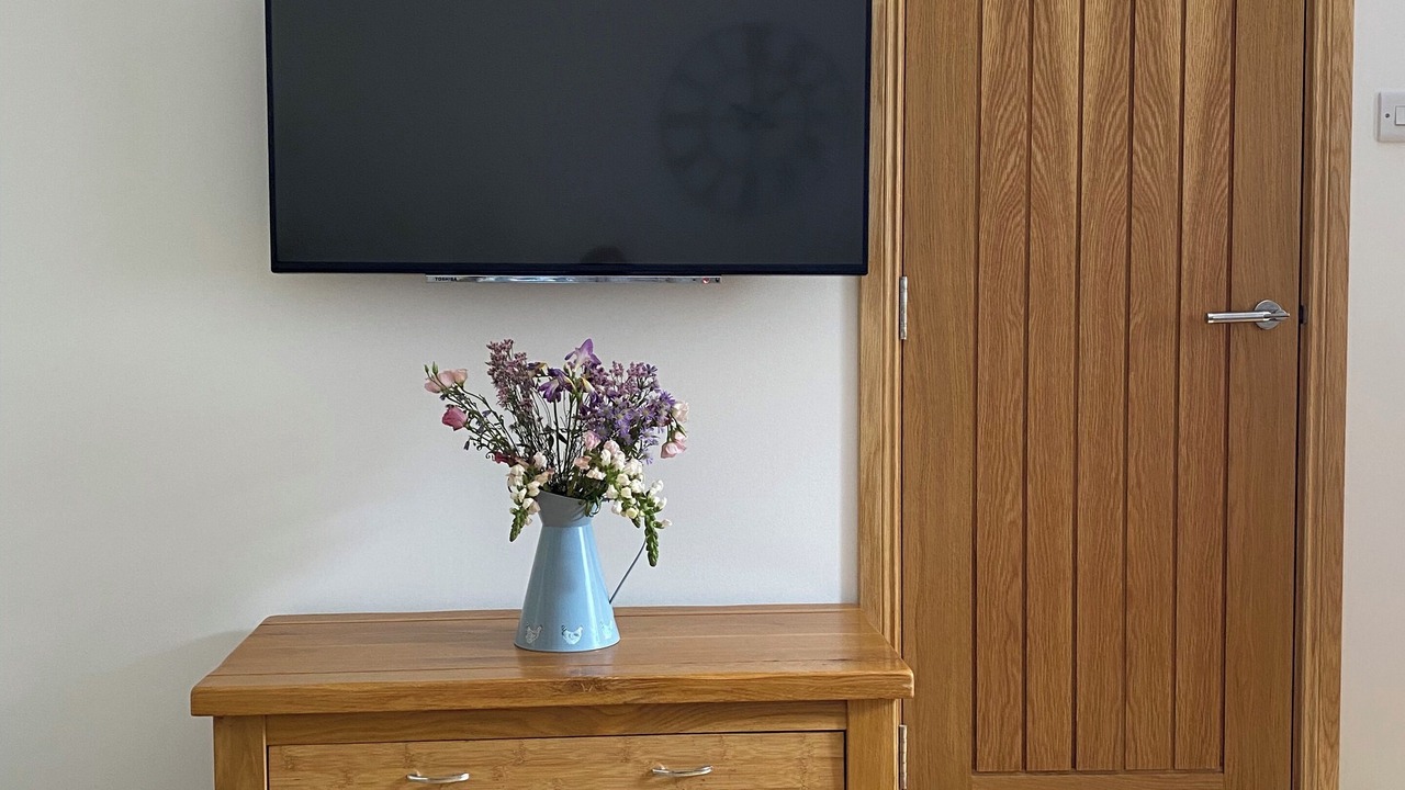 Photo of Others in Maud