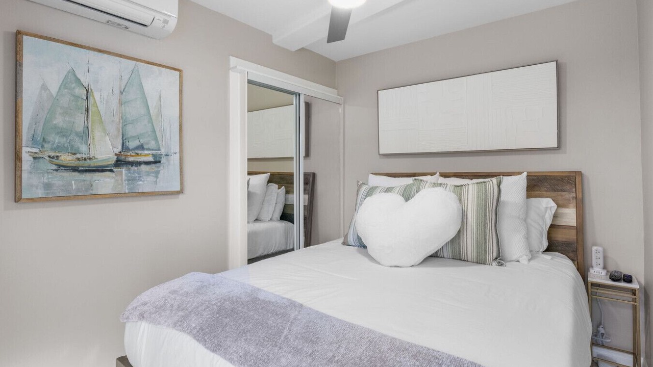 Photo of Bedroom in Mission Beach