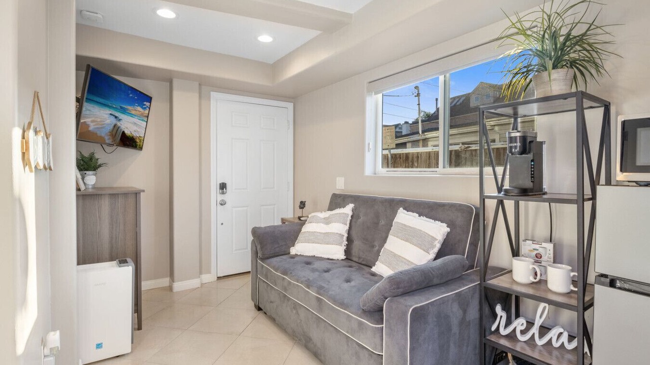 Photo of Livingroom in Mission Beach