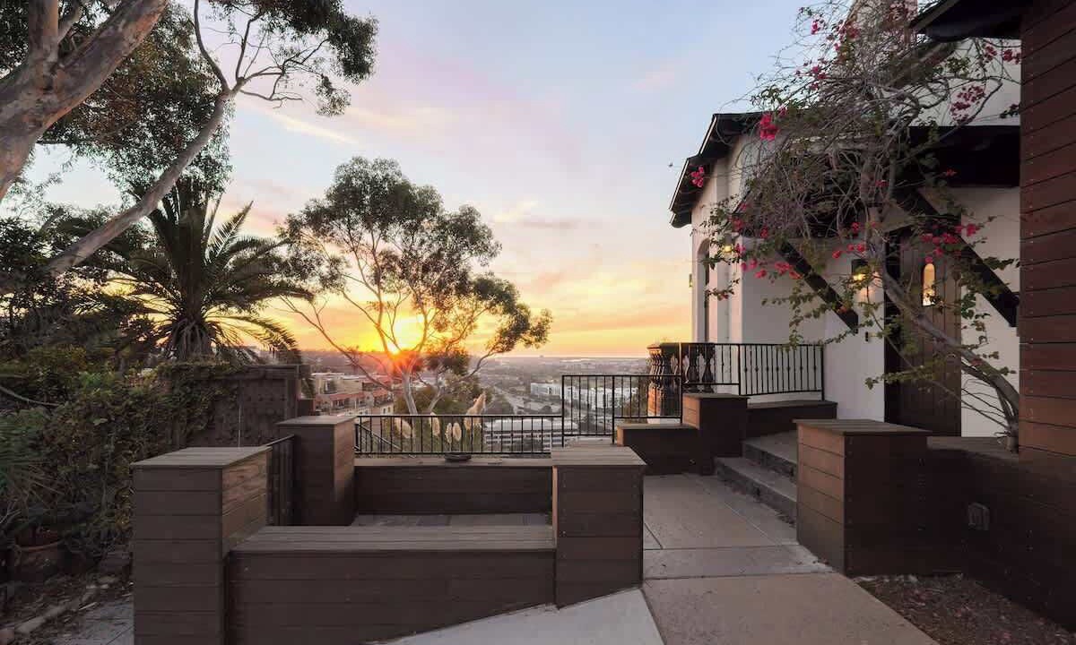 Photo of Patio Balcony in University Heights