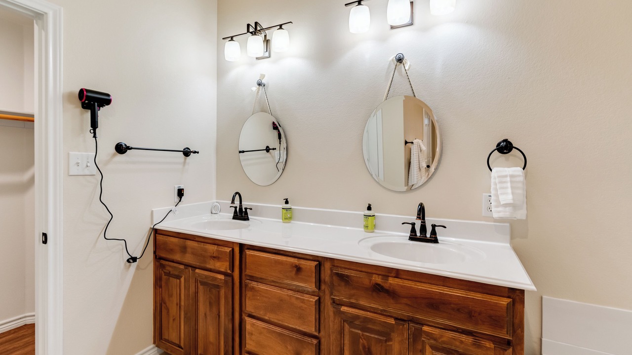 Photo of Bathroom in Burleson