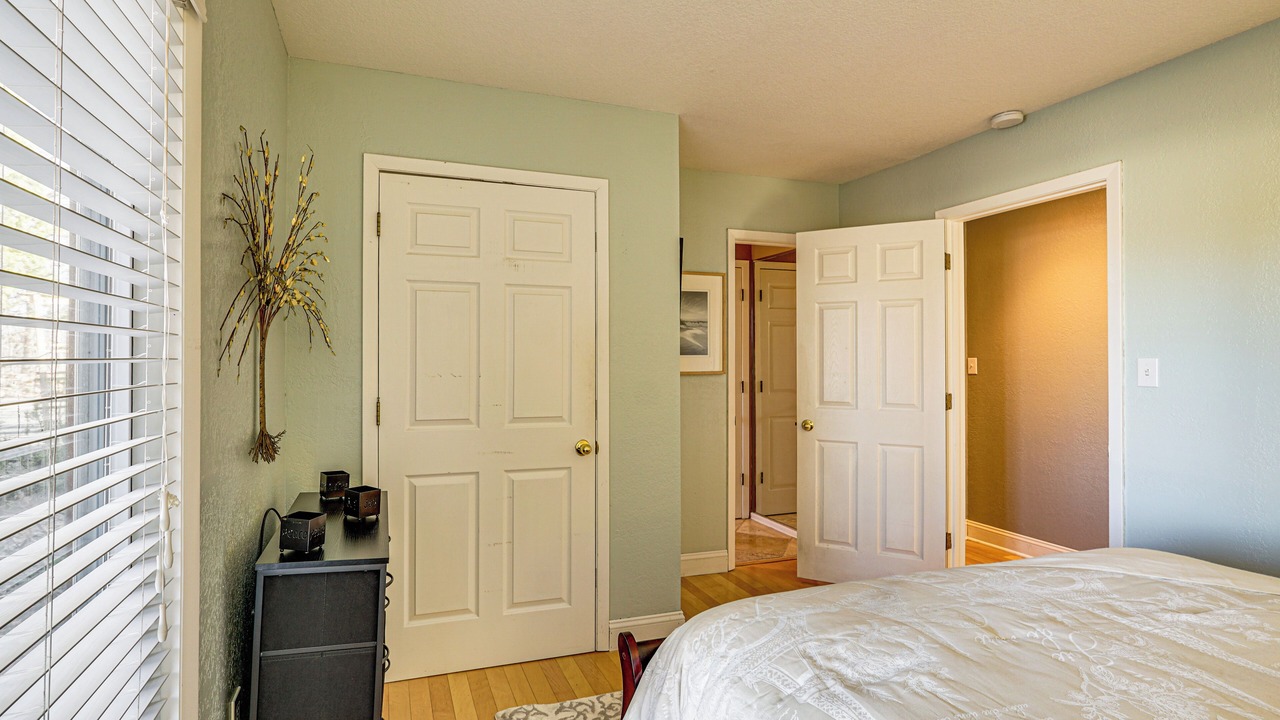 Photo of Bedroom in Osage Beach