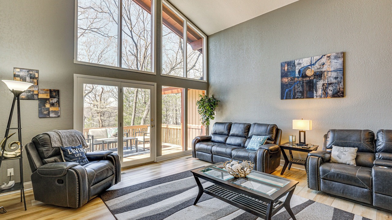 Photo of Livingroom in Osage Beach