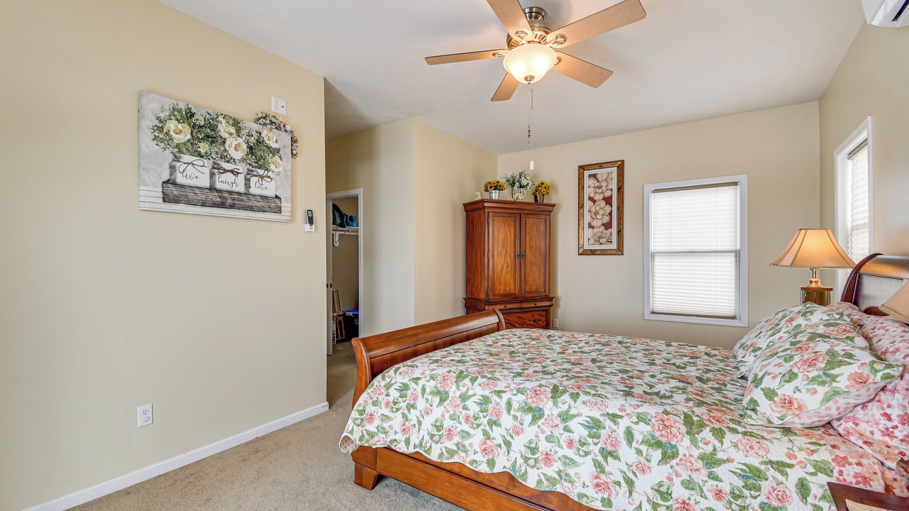Photo of Bedroom in Rushville