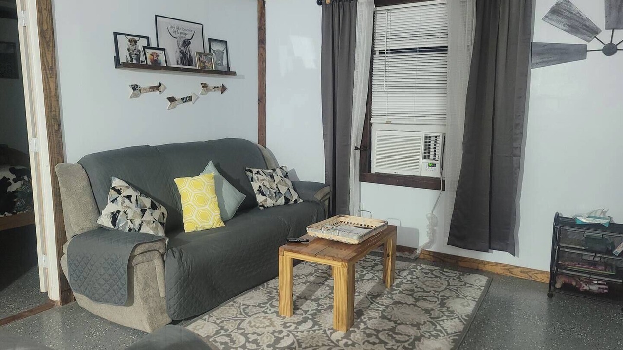 Photo of Livingroom in Vernon