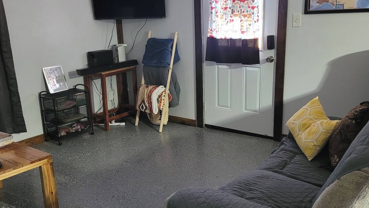 Photo of Livingroom in Vernon