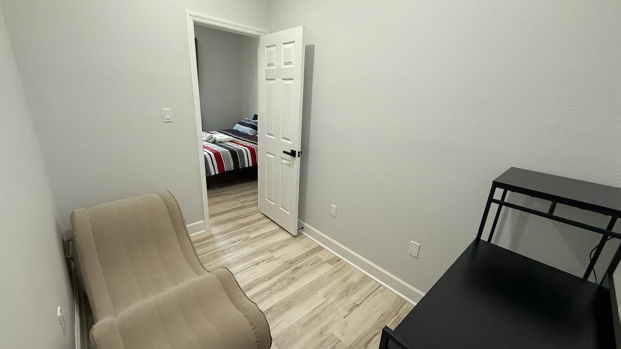 Photo of Bedroom in Palm River-Clair Mel