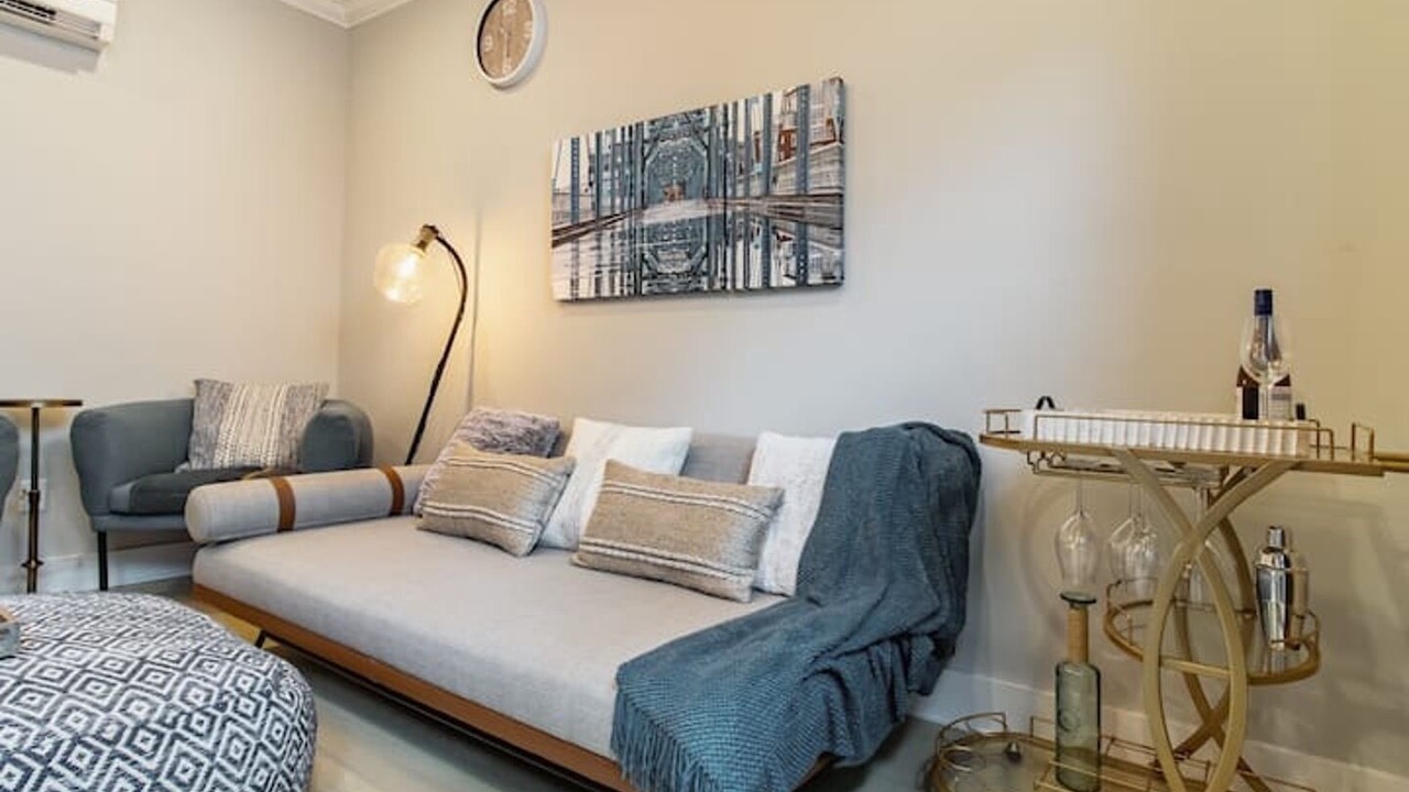 Photo of Livingroom in Northside