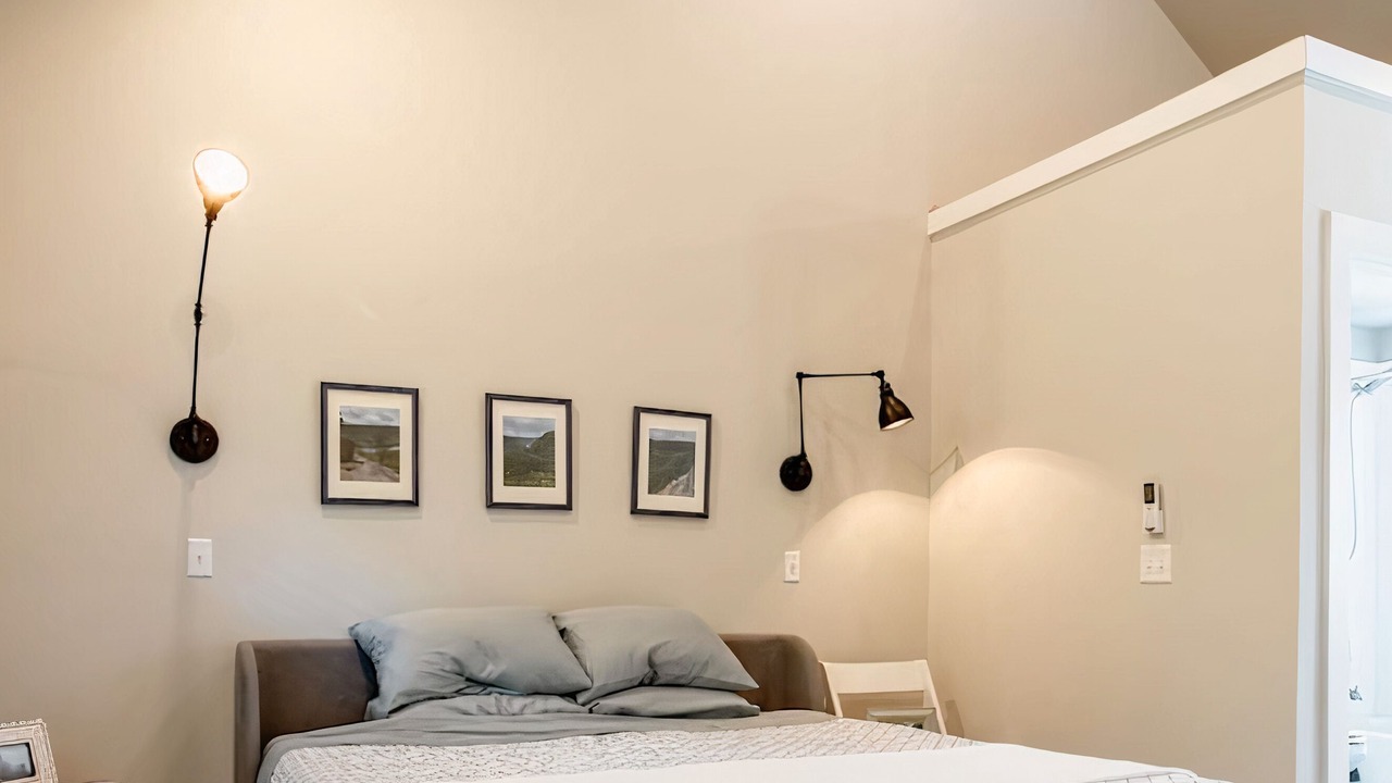 Photo of Bedroom in Northside
