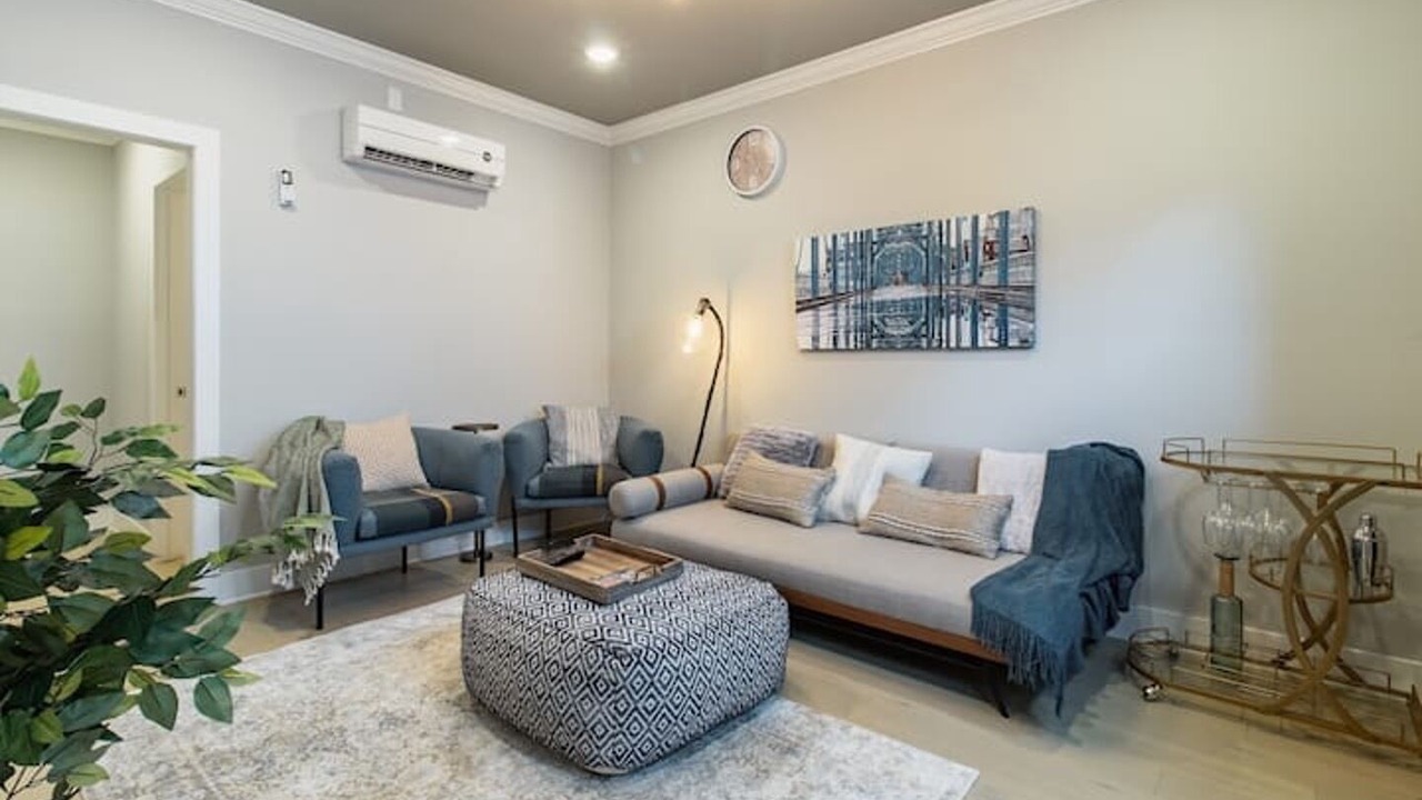 Photo of Livingroom in Northside