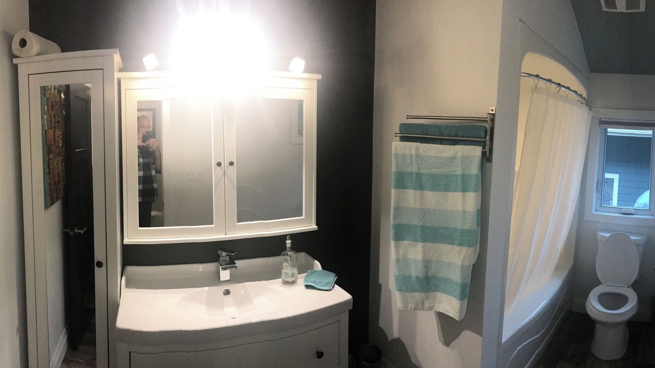 Photo of Bathroom in Neebing