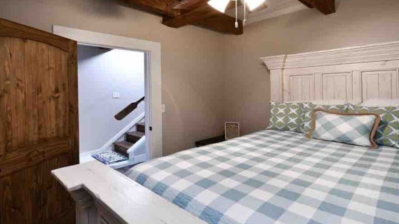 Photo of Bedroom in Anderson