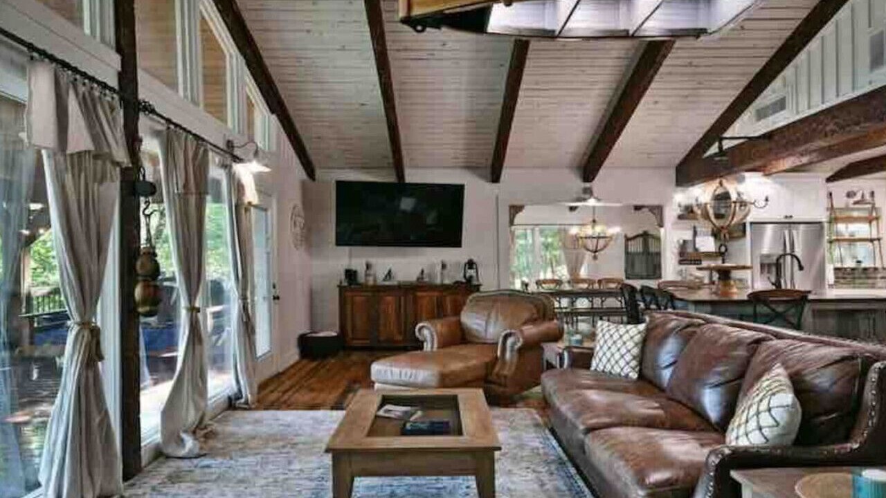 Photo of Livingroom in Anderson
