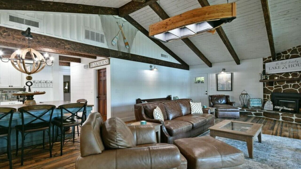 Photo of Livingroom in Anderson