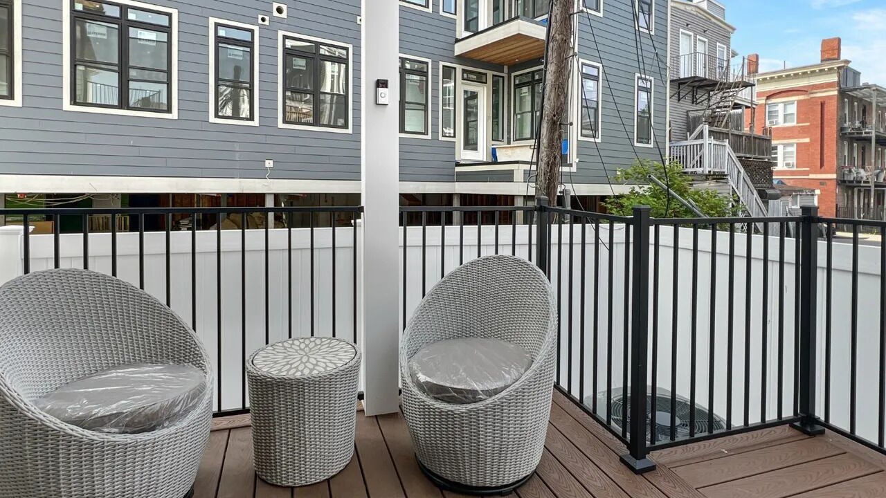 Photo of Patio Balcony in Forest Hills - Woodbourne