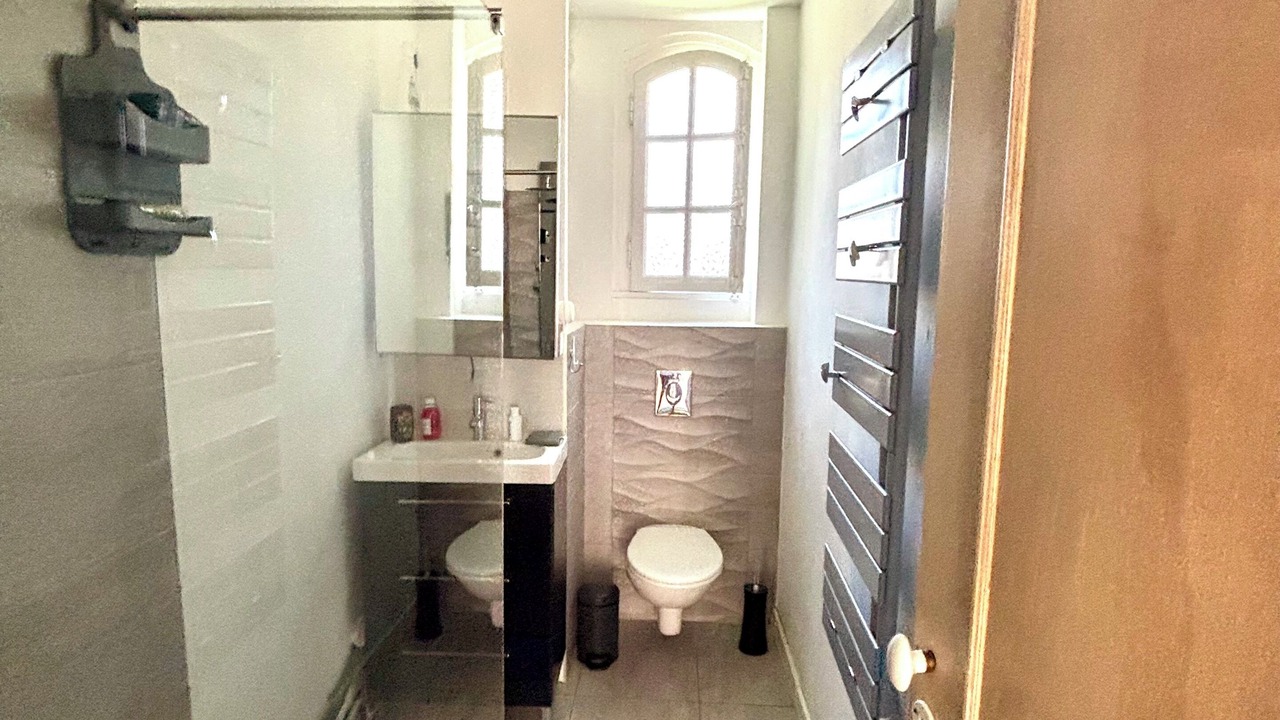 Photo of Bathroom in Lemasson